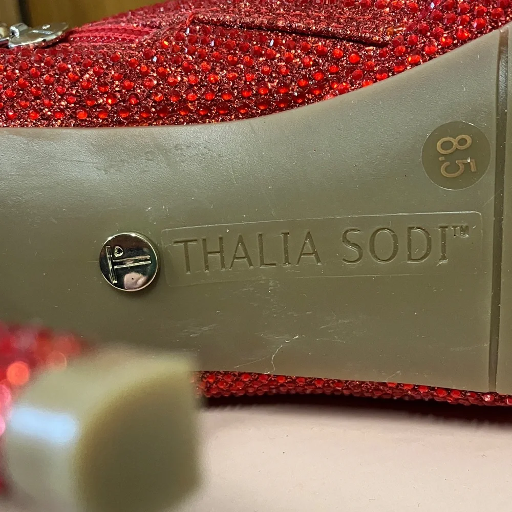 Thalia Sodi Elegant Beige Box - Picture 4 of 6